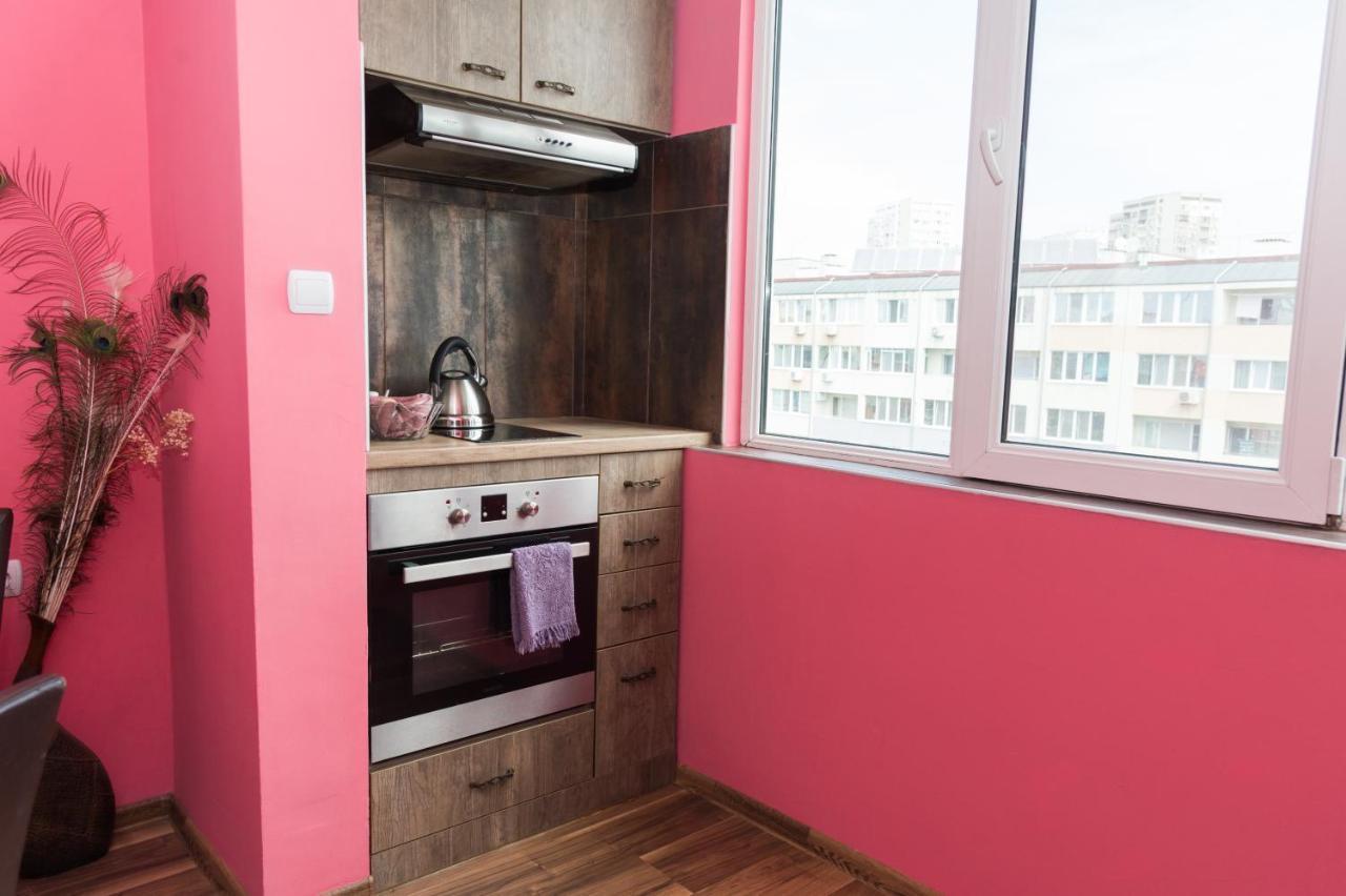 Elevating Moments Apartment Burgas Luaran gambar