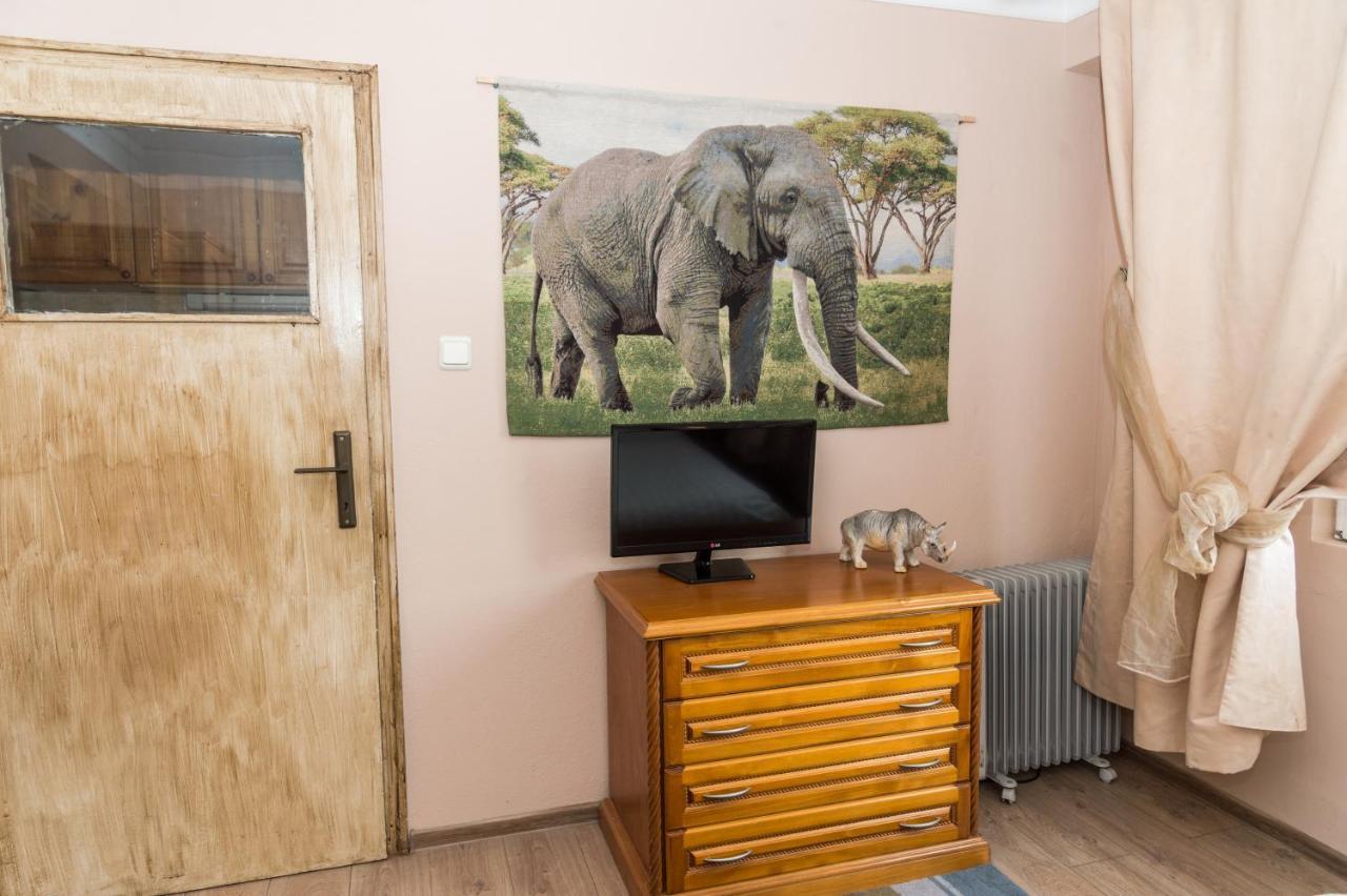 Elevating Moments Apartment Burgas Luaran gambar